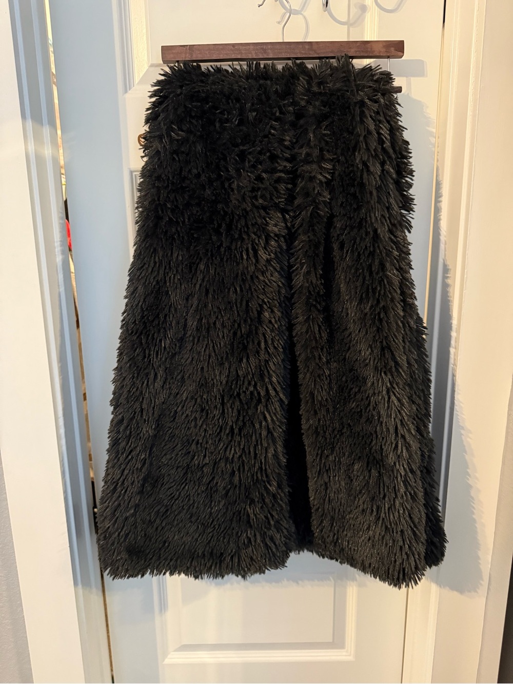 Black fuzzy throw blanket